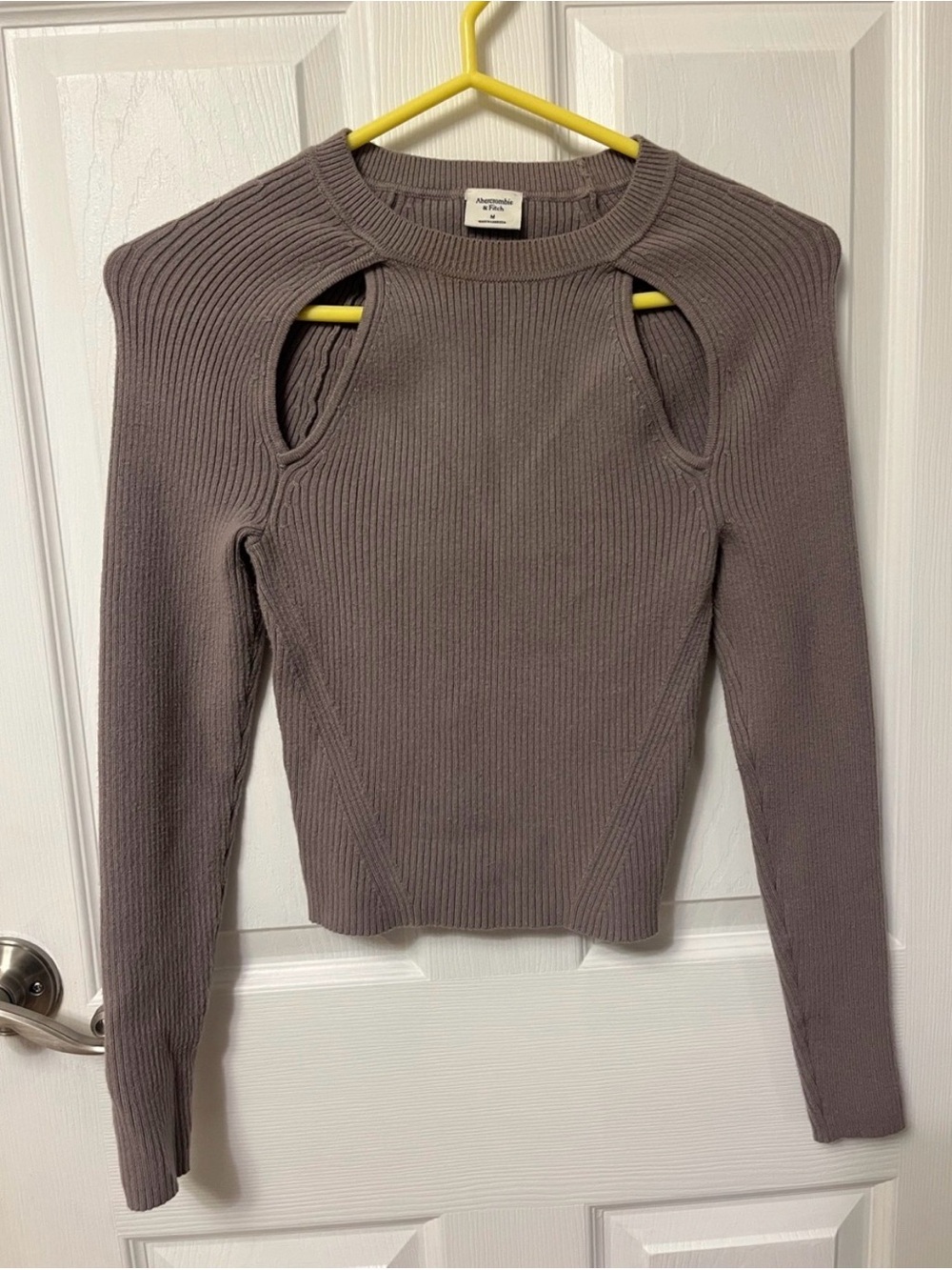 Abercrombie & Fitch Cutout Ribbed Knit Sweater M Mauve